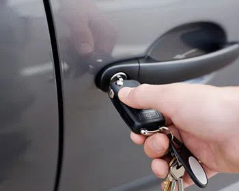 Richardson Locksmith Store Richardson, TX 972-512-6327 - car-door-unlocking